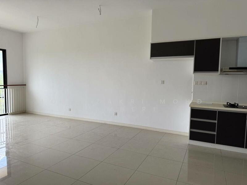 Service Residence for Sale at Renai Jelutong - Mohd Zakri Mohd Zamberi - Kitchen - PropertyGuru.com.my