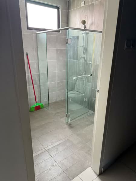 Bungalow for Sale in Bandar Mahkota Banting (Tanjong Duabelas) - Janet Ng - Bathroom - PropertyGuru.com.my