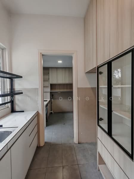 Bungalow for Rent in Sunway Damansara (Kota Damansara) - Weng Loong Kok - Kitchen - PropertyGuru.com.my