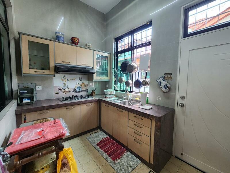 1.5-storey Terraced House for Sale in Skudai (Johor) - Alex Chong - Kitchen - PropertyGuru.com.my