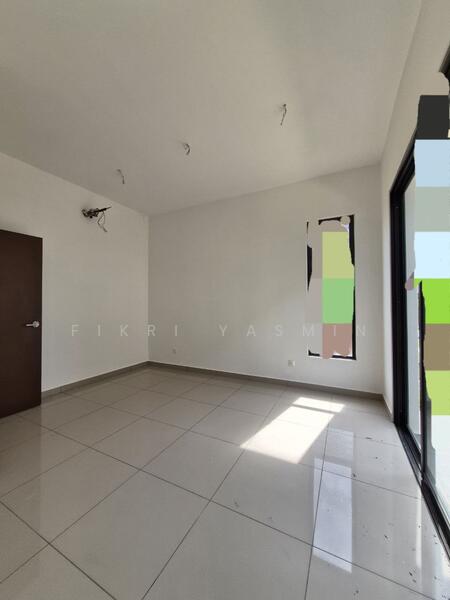 2-storey Terraced House for Sale in Setia Safiro (Cyberjaya) - Fikri Yasmin - Interior - PropertyGuru.com.my