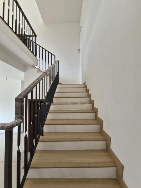 2-storey Terraced House for Sale in Setia Safiro (Cyberjaya) - Fikri Yasmin - Interior - PropertyGuru.com.my