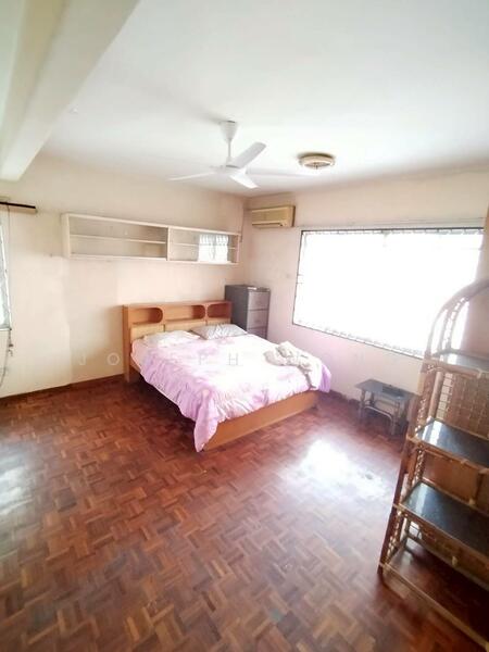 Semi-Detached House for Rent in Taman Pelangi Indah (Ulu Tiram) - Joseph Wong - Bedroom - PropertyGuru.com.my