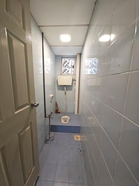 Shop / Office for Rent in Bandar Puteri (Klang) - CL Chew - Bathroom - PropertyGuru.com.my