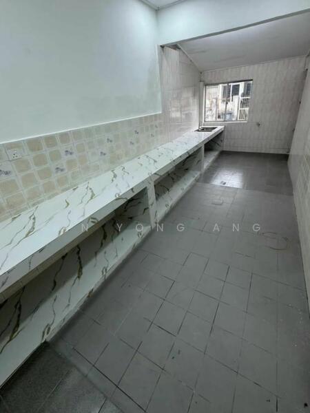 1-storey Terraced House for Sale in Taman Senai Utama (Kulai) - Han Yong Ang - Kitchen - PropertyGuru.com.my