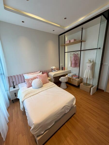 Condominium for Sale at Ren Residences - Payee Lim - Bedroom - PropertyGuru.com.my