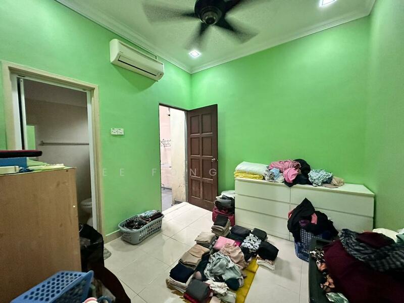 2-storey Terraced House for Sale in Mutiara Rini (Skudai) - Ee Fong Toh - Bedroom - PropertyGuru.com.my