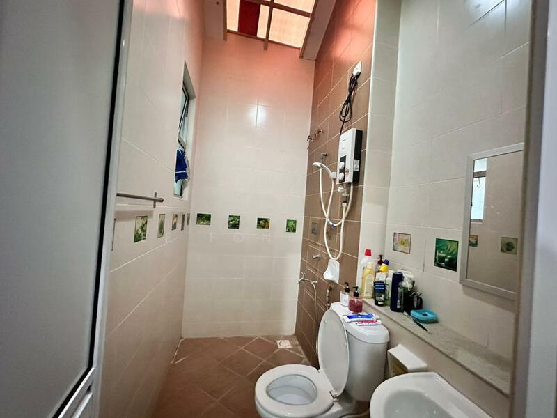 2-storey Terraced House for Sale in Mutiara Rini (Skudai) - Ee Fong Toh - Bathroom - PropertyGuru.com.my