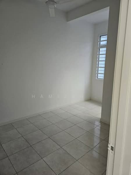 Terraced House for Rent in Bandar Mahkota Banting (Tanjong Duabelas) - Hamizah . - Interior - PropertyGuru.com.my
