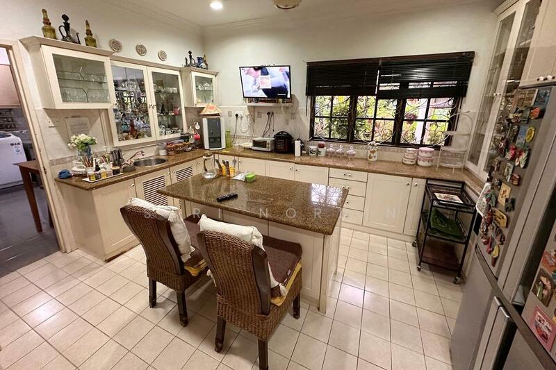Seksyen 8 untuk Untuk Dijual - RM 2,150,000, Feb 2026 - Kitchen - PropertyGuru.com.my