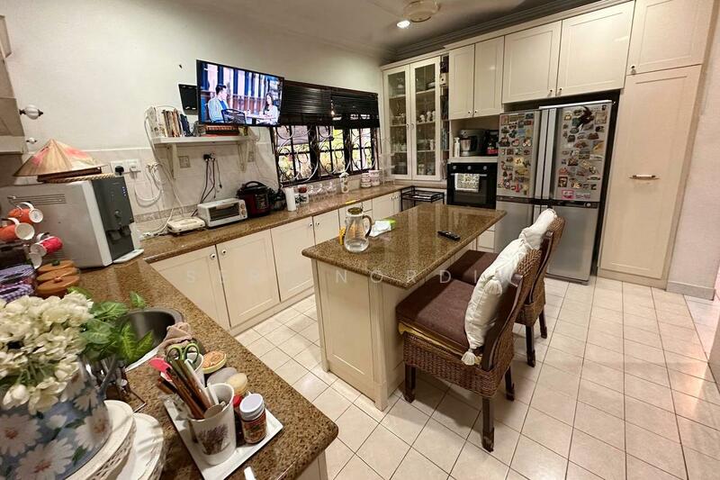 Seksyen 8 untuk Untuk Dijual - RM 2,150,000, Feb 2026 - Kitchen - PropertyGuru.com.my