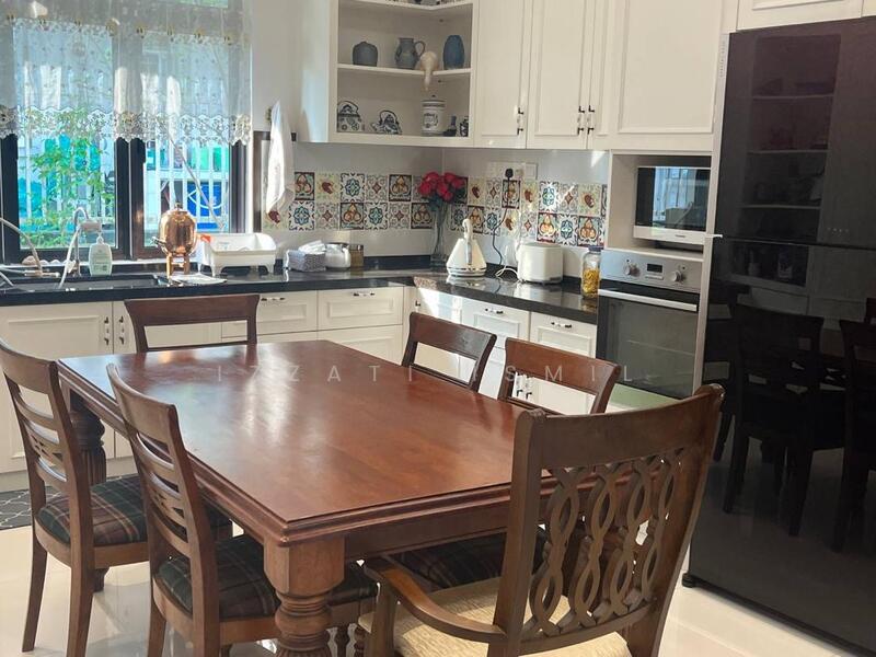 Bungalow for Sale in Cyberjaya (Selangor) - Izzati Ismil - Kitchen - PropertyGuru.com.my