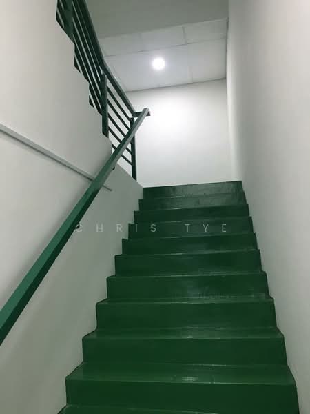 Kilang untuk Dijual di Taman Perindustrian SIS (Beranang) - Chris Tye - Corridor - PropertyGuru.com.my