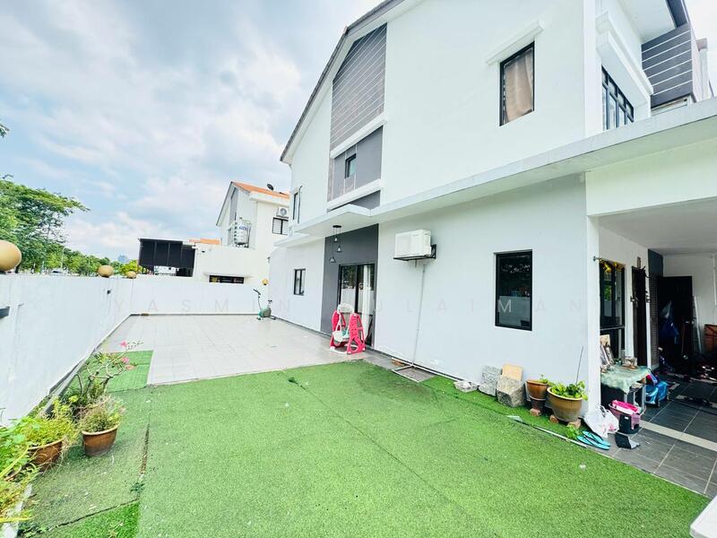 2-storey Terraced House for Sale in Seksyen U13 (Setia Alam) - Yasmin Sulaiman - Exterior - PropertyGuru.com.my