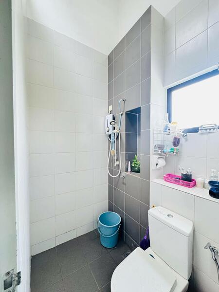 2-storey Terraced House for Sale in Seksyen U13 (Setia Alam) - Yasmin Sulaiman - Bathroom - PropertyGuru.com.my