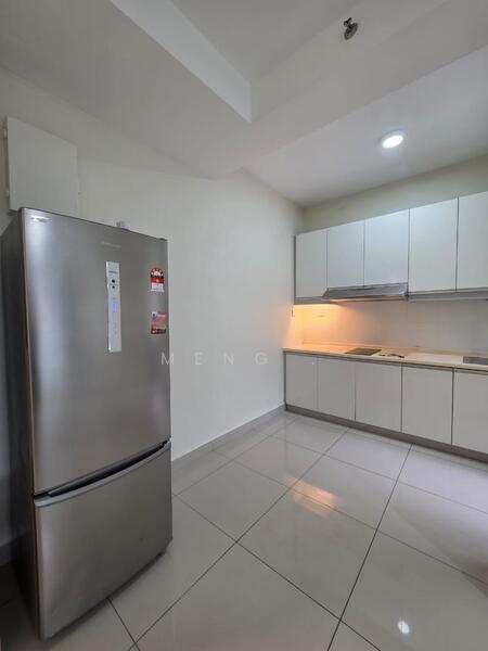 Apartment for Sale at Austin Suites (Permata Austin) - Meng . - Kitchen - PropertyGuru.com.my
