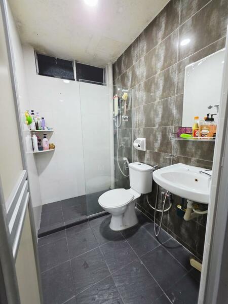 Apartment for Sale at Lake View Suites - Jemie . - Bathroom - PropertyGuru.com.my