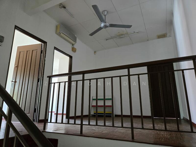 Semi-Detached House for Rent in Bandar Bukit Mahkota (Bangi) - Zuraidah Dan - Family Area - PropertyGuru.com.my
