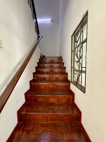 Semi-Detached House for Rent in Bandar Bukit Mahkota (Bangi) - Zuraidah Dan - Stairs - PropertyGuru.com.my