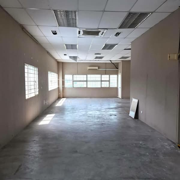 Shop / Office for Rent in Pusat Perniagaan Suria Puchong (Puchong) - Hamizah . - Interior - PropertyGuru.com.my