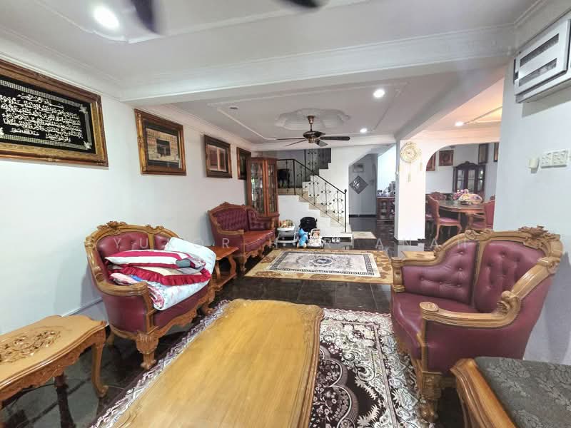 2 Storey Terrace House, Jalan Mimbar, Bukit Jelutong untuk Untuk Dijual - RM 980,000, Feb 2026 - Living Room - PropertyGuru.com.my