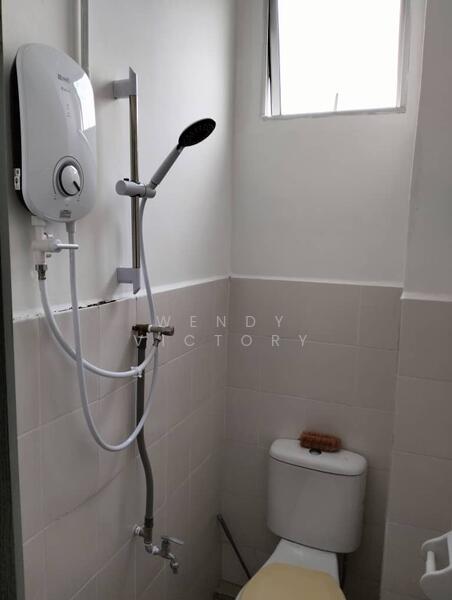 Shop for Rent in Taman Nibong Tebal Jaya (Nibong Tebal) - Wendy Victory - Bathroom - PropertyGuru.com.my