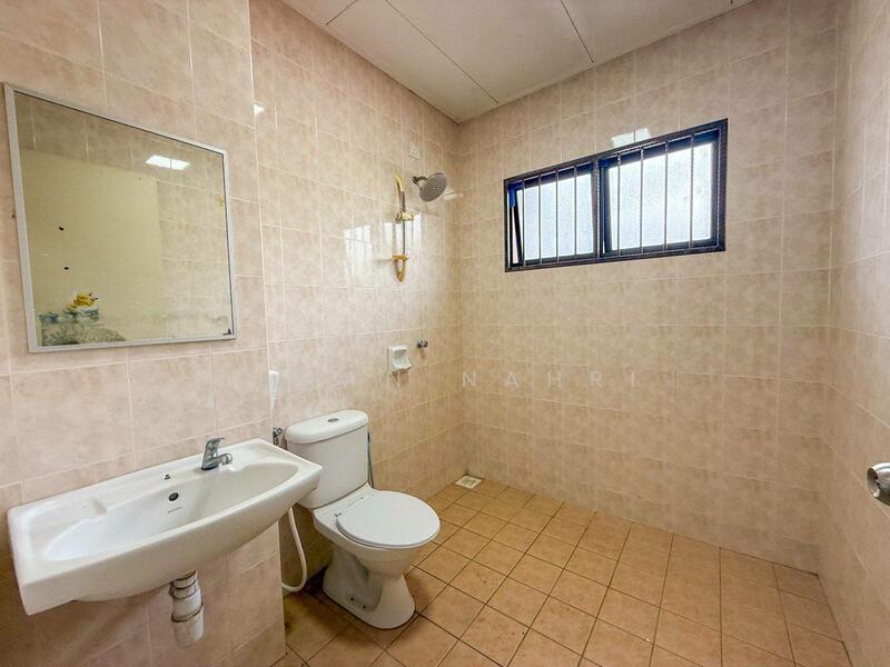 Presint 16 untuk Untuk Dijual - RM 1,290,000, Mac 2026 - Bathroom - PropertyGuru.com.my