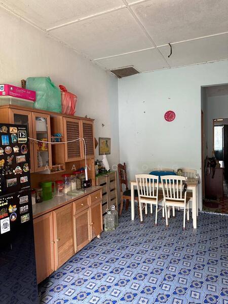 Jalan Bacang 12 untuk Untuk Dijual - RM 400,000, Feb 2026 - Kitchen - PropertyGuru.com.my
