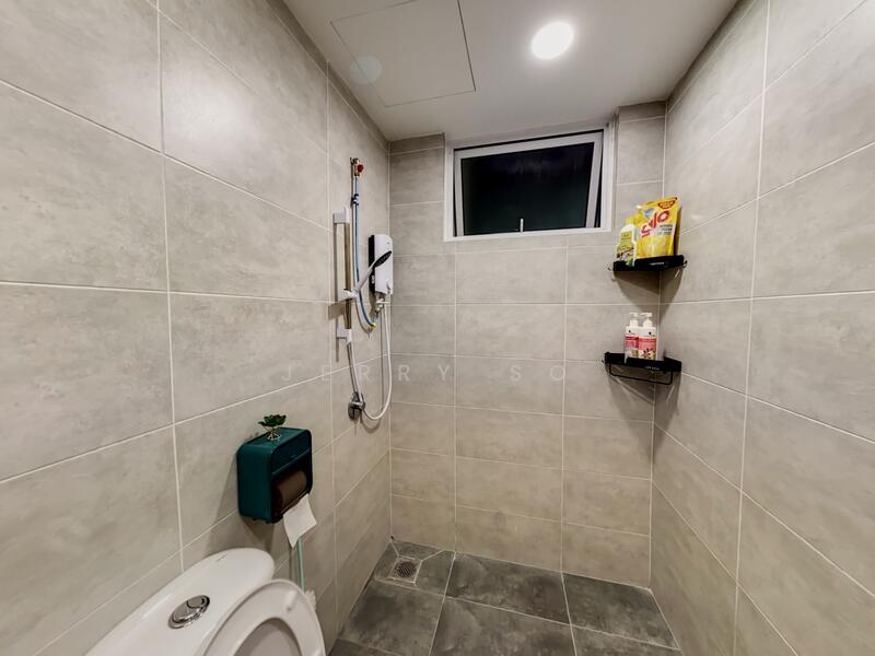 Condominium for Rent at QuayWest Residence - Jerry So - Bathroom - PropertyGuru.com.my