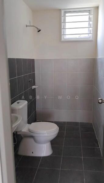 Melodi Perdana untuk Untuk Disewa - RM 1,100 /bulan, Mac 2026 - Bathroom - PropertyGuru.com.my