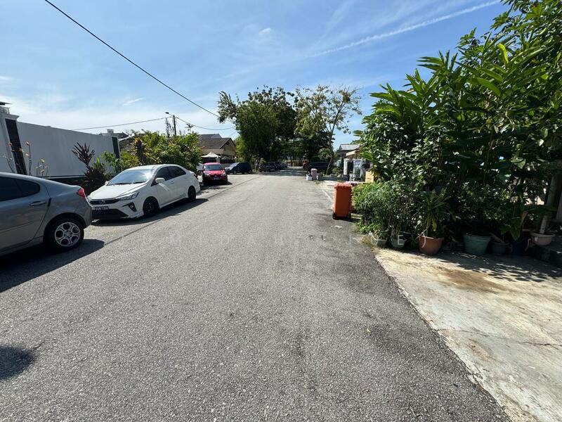 1-storey Terraced House for Sale in Petaling Jaya (Selangor) - JUMIDAH (JUE) - Exterior - PropertyGuru.com.my