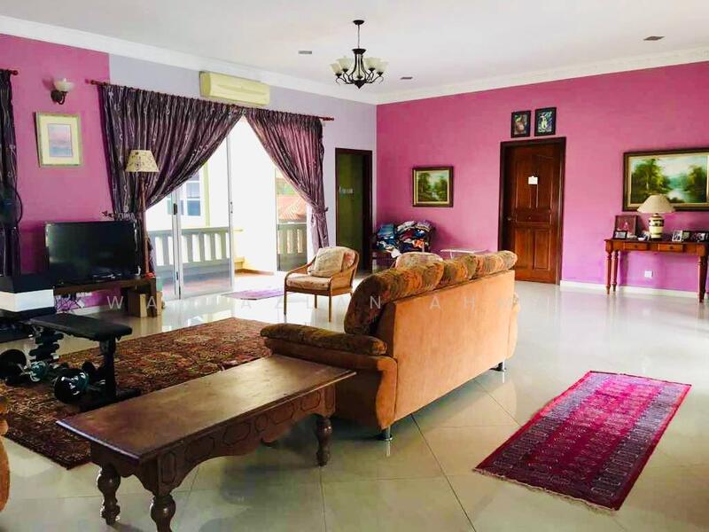 Bungalow for Sale in Country Heights (Kajang) - Wan Azlan Ahmad - Living Room - PropertyGuru.com.my