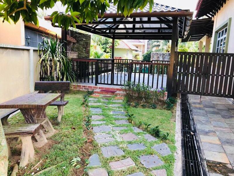 Bungalow for Sale in Country Heights (Kajang) - Wan Azlan Ahmad - PropertyGuru.com.my