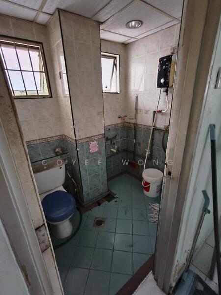 Apartment for Sale at Aman Dua - Coyee Wong - Bathroom - PropertyGuru.com.my