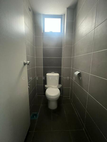 Kulai Empire Park untuk Untuk Disewa - RM 6,000 /bulan, Feb 2026 - Bathroom - PropertyGuru.com.my