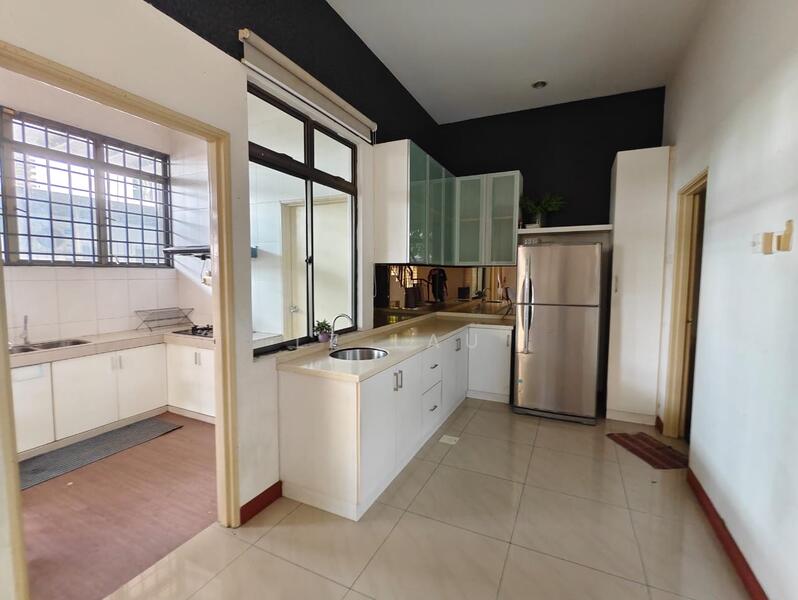 Semi-Detached House for Sale in Setia Tropika (Johor Bahru) - LZ Lau - Kitchen - PropertyGuru.com.my