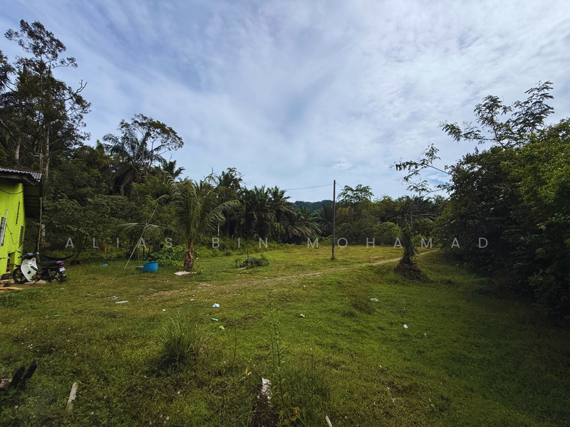 Tanah Kebun bersaiz 4.23 ekar di Kg. Jerung Seberang, Marang, Terengganu untuk Untuk Dijual - RM 370,000, Mac 2026 - Exterior - PropertyGuru.com.my