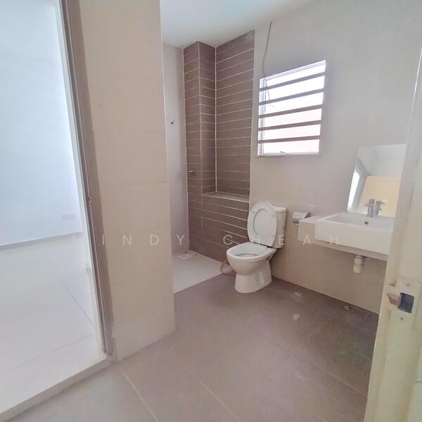 Mont Tierra Residence bayan lepas untuk Untuk Dijual - RM 850,000, Feb 2026 - Bathroom - PropertyGuru.com.my