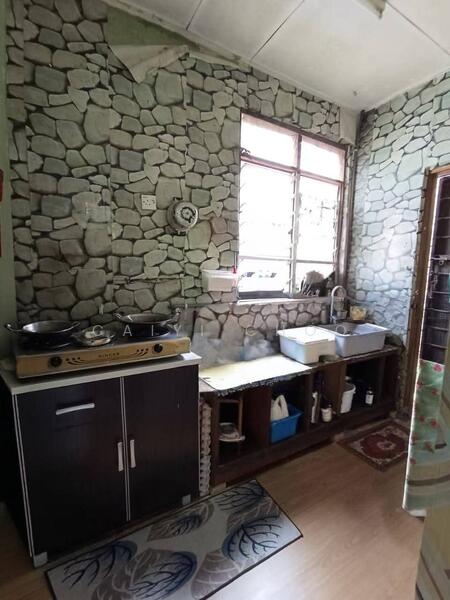 1-storey Terraced House for Sale in Taman Ukay Raya (Tambun) - Caiyi Choo - Kitchen - PropertyGuru.com.my