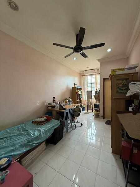 2-storey Terraced House for Sale in Teluk Pulai (Klang) - Zaena Ng - Bedroom - PropertyGuru.com.my