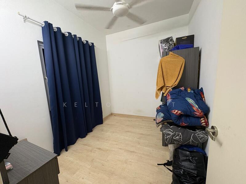 Condominium for Sale at The Holmes 1 - Kelton Seet - Bedroom - PropertyGuru.com.my
