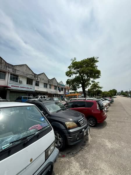 For Rent - Taman Megah Ria