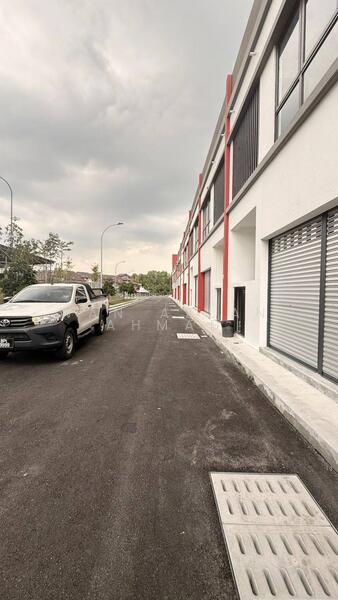 Shop / Office for Rent in Bukit Jelutong (Shah Alam) - Wan Azlan Ahmad - Exterior - PropertyGuru.com.my