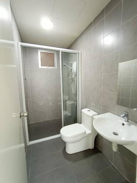 Savanna Executive Suite @ Southville City untuk Untuk Disewa - RM 1,500 /bulan, Mac 2026 - Bathroom - PropertyGuru.com.my