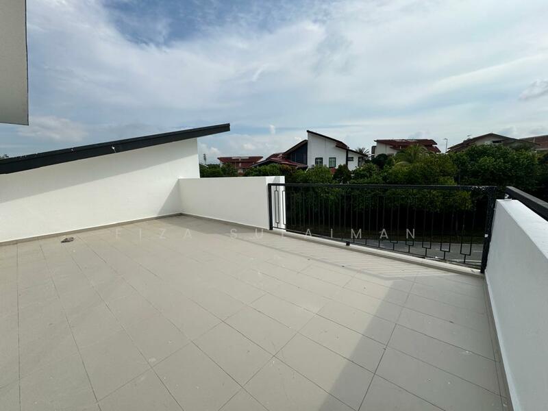 Nong Chik Heights untuk Untuk Dijual - RM 2,800,000, Feb 2026 - Exterior - PropertyGuru.com.my