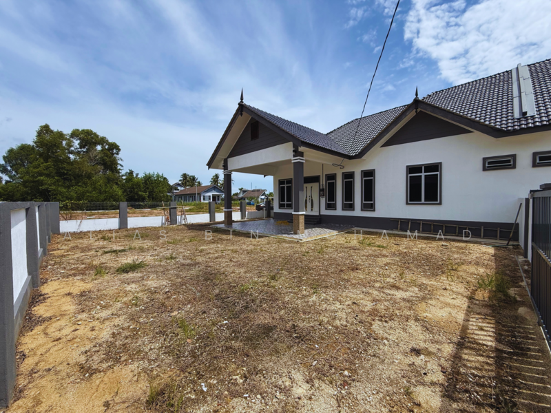 2 Unit Rumah Semi-D Setingkat di Kg. Alur Tuman, Marang, Terengganu berdekatan Pantai Kelulut untuk Untuk Dijual - RM 397,000, Mac 2026 - Exterior - PropertyGuru.com.my