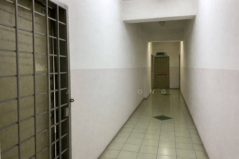 Office for Sale in Puchong (Selangor) - Julius Ong - Corridor - PropertyGuru.com.my