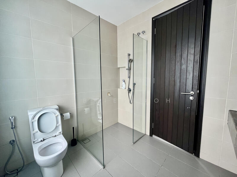 3-storey Terraced House for Sale in Duta Villa (Setia Alam) - GABRIEL GOH - Bathroom - PropertyGuru.com.my