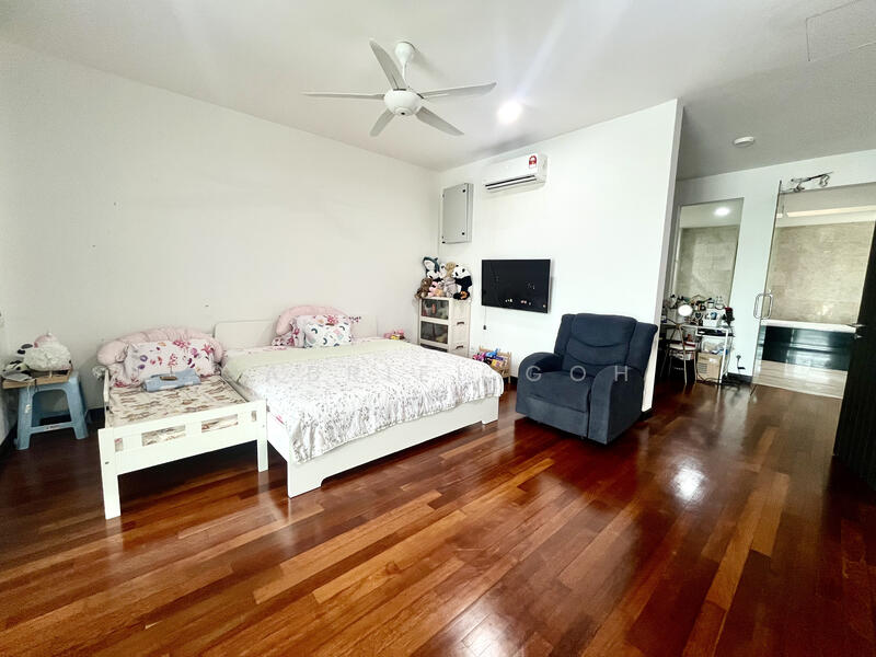 3-storey Terraced House for Sale in Duta Villa (Setia Alam) - GABRIEL GOH - Bedroom - PropertyGuru.com.my