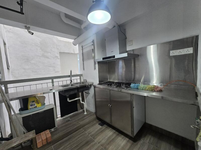 Apartment for Sale at Putra 1 - Nazerene Kurung - Kitchen - PropertyGuru.com.my
